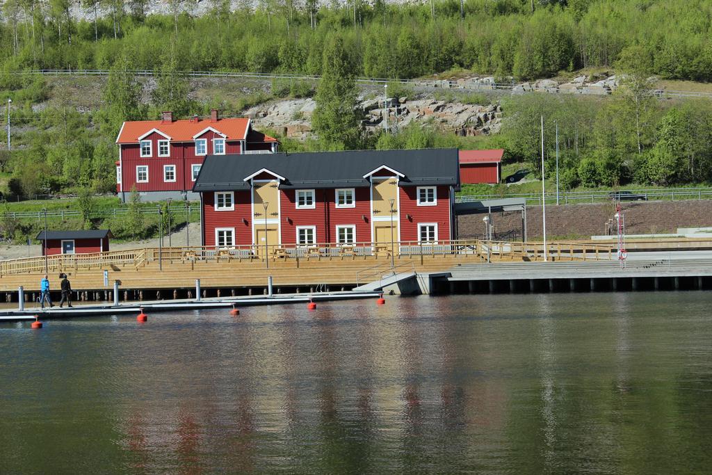 Хостел Oernskoeldsviks Gaesthamn Екстер'єр фото